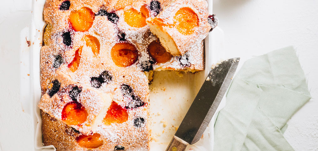 Apricot and Blackberry Cake